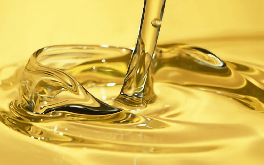 Dầu tổng hợp hay dầu khoáng? Làm thế nào để lựa chọn đúng